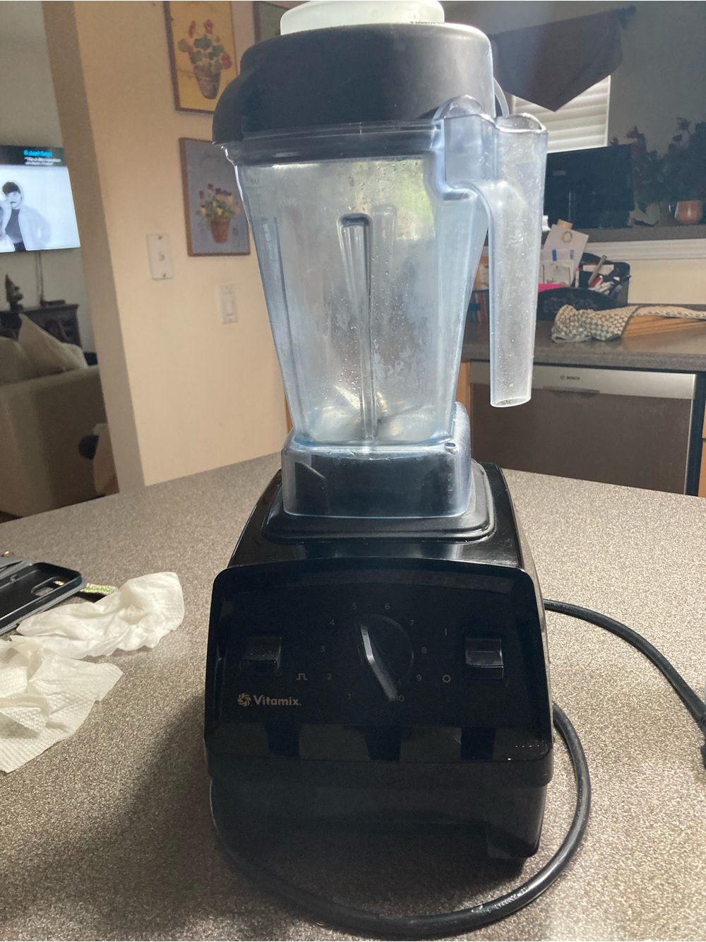 VITAMIX Professional Blender with pitcher and lid